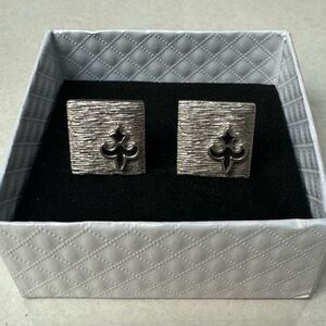 Swank Cufflinks with Fleur-de-Lis Design